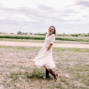 Gal Meets Glam Fit and Flare Midi Dress